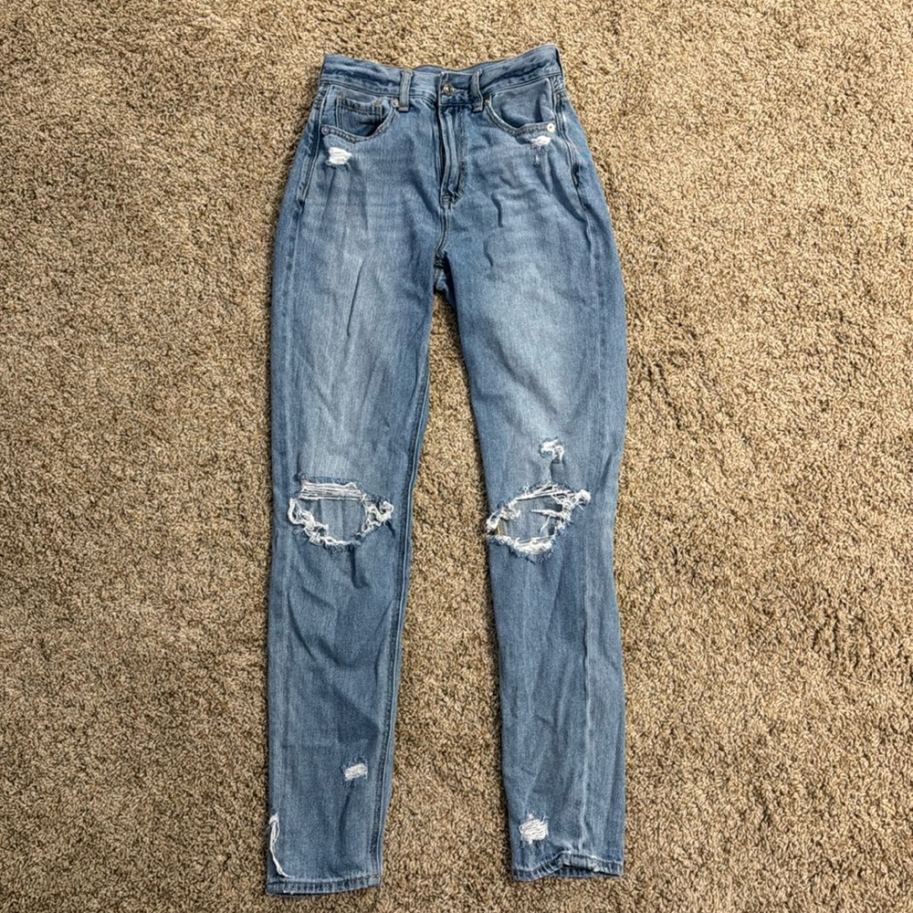 American Eagle Mom Jean